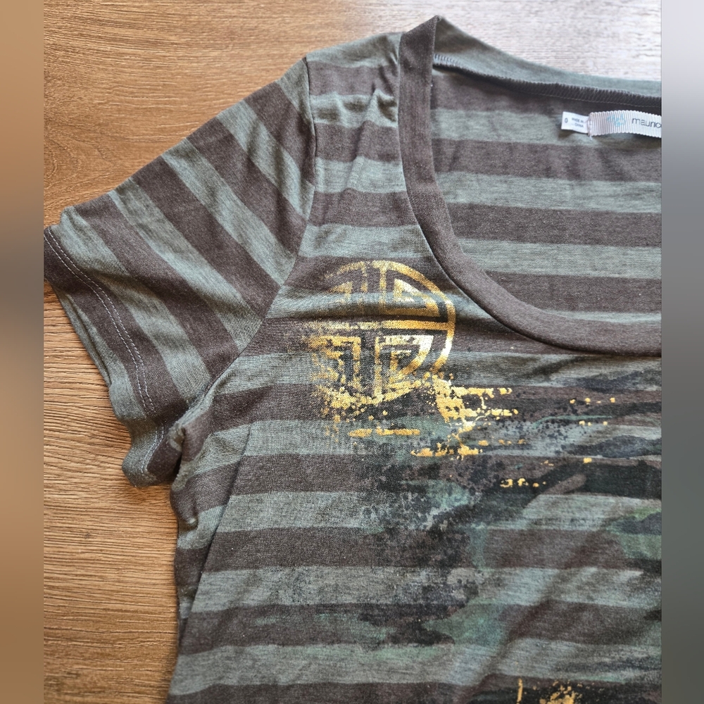 MAURICES Striped Short Sleeve Graphic Tee Gold Foil Accent Top Plus 14W 0X - Picture 2 of 9